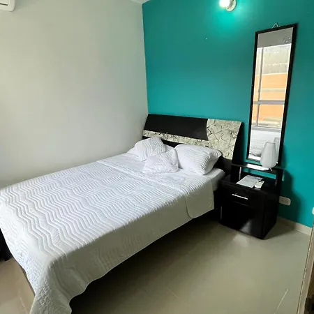 Apartamento Oasis Apartment *